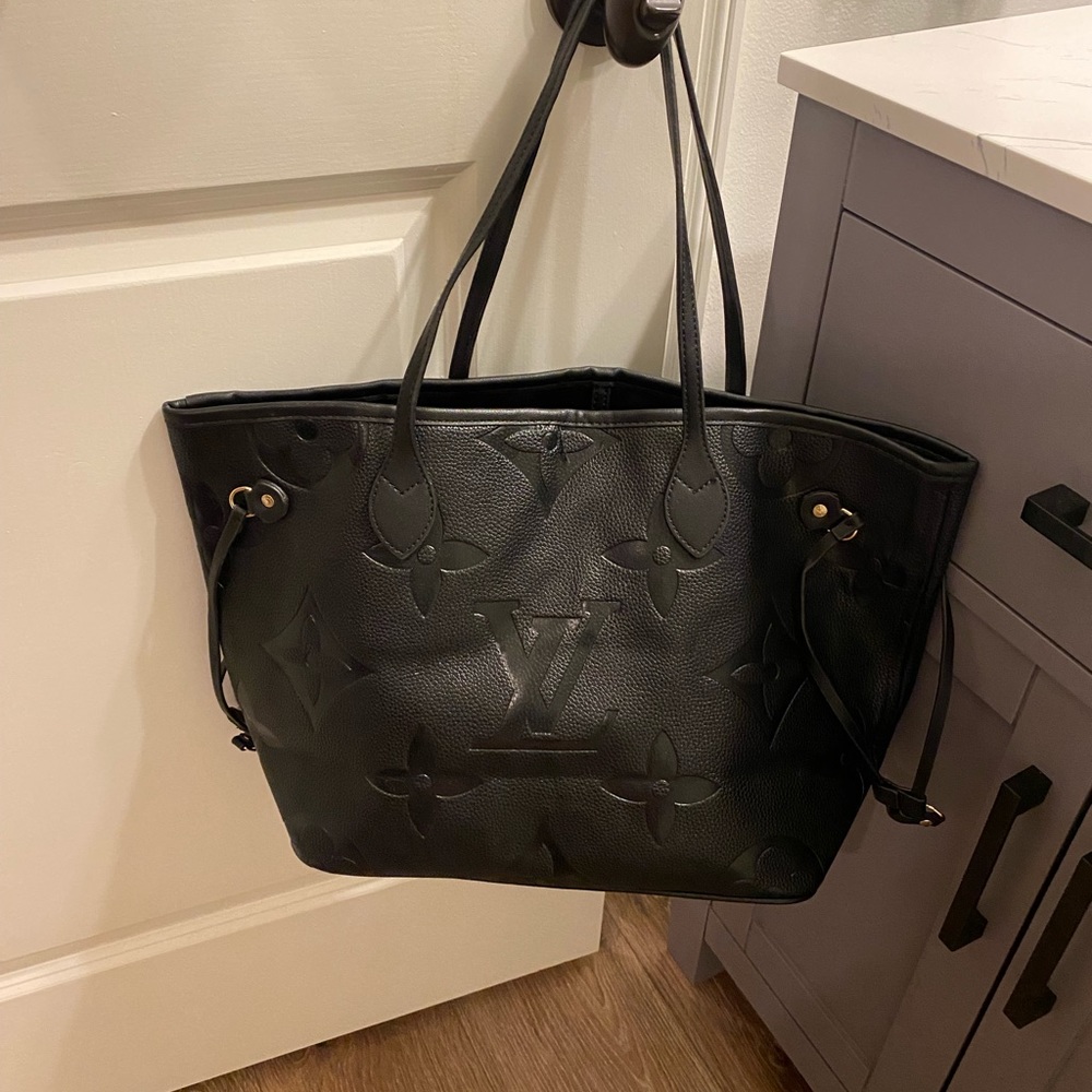 L V tote look alike